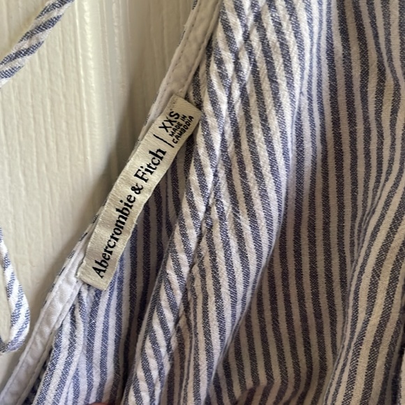 abercrombie & fitch smocked waist blouse - Picture 11 of 11